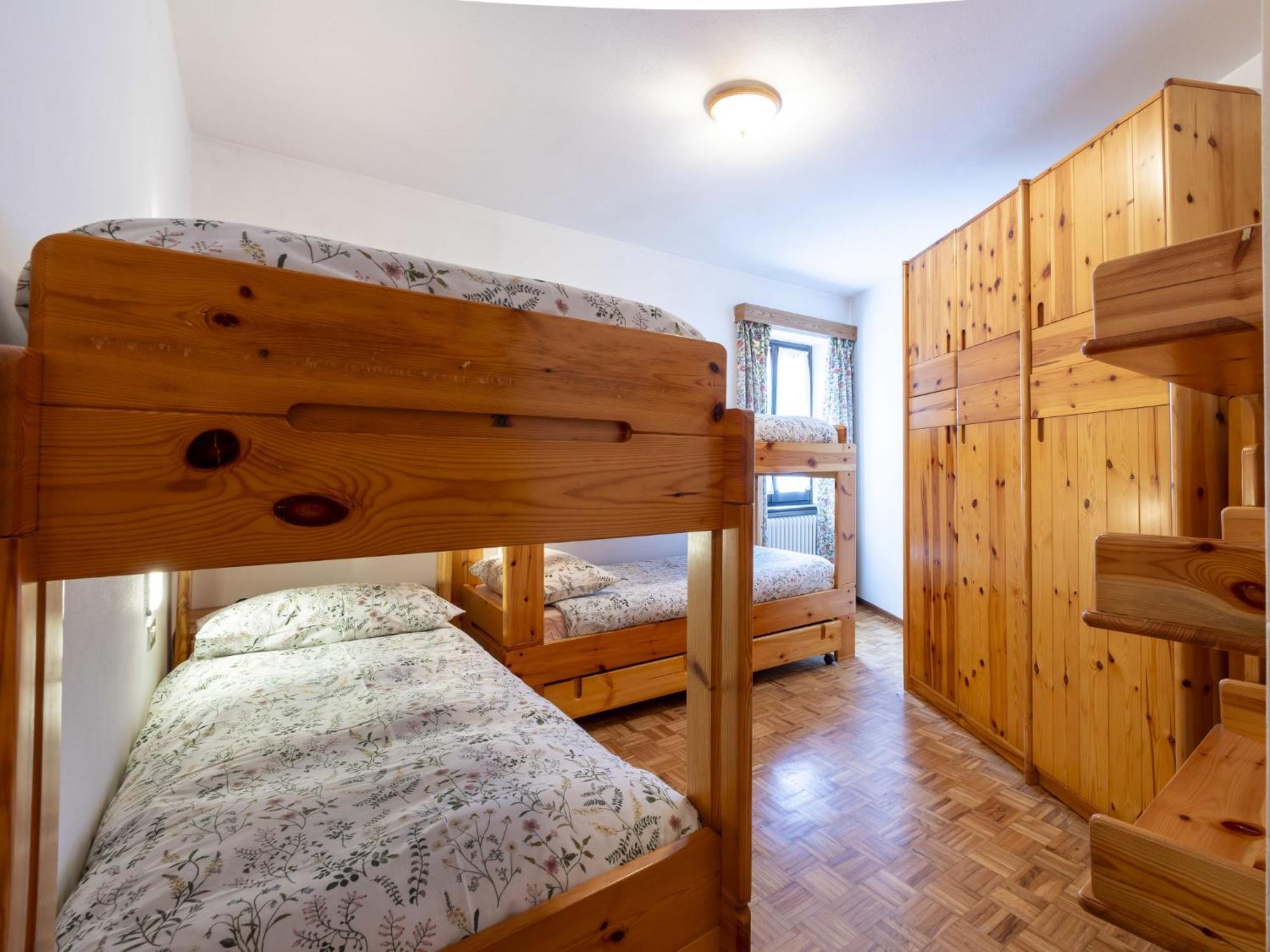 Apartment Isola Di Madesimo Apartments-2 By Interhome Esterno foto